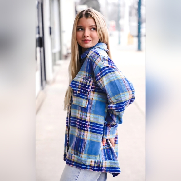 LA MIEL Plaid Shacket - Picture 3 of 7